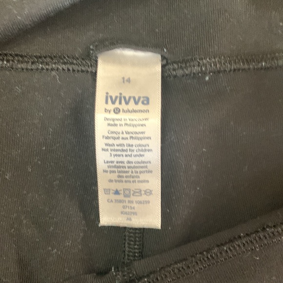 Black Ivivva Capris - Picture 3 of 3
